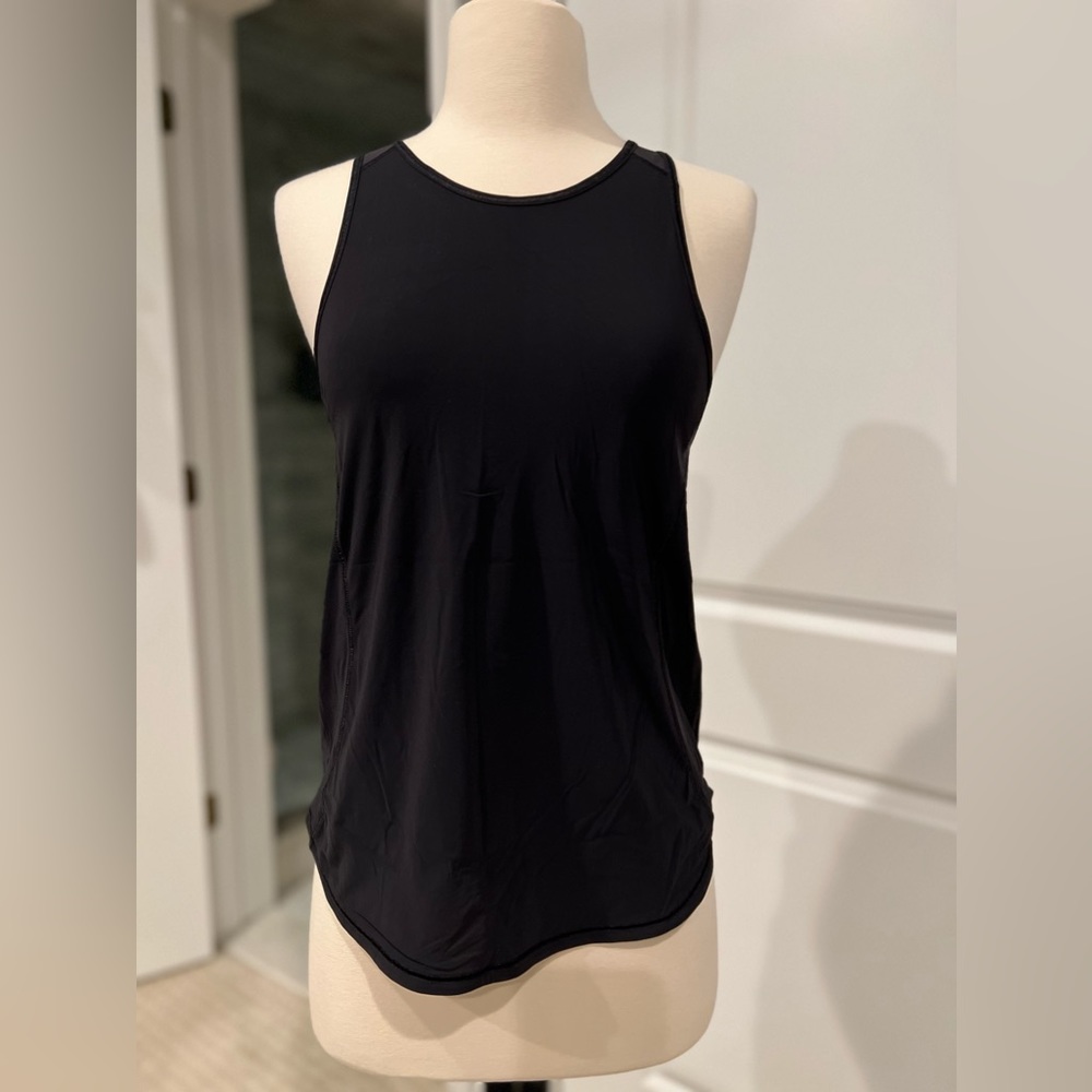 Lululemon - Picture 1 of 2